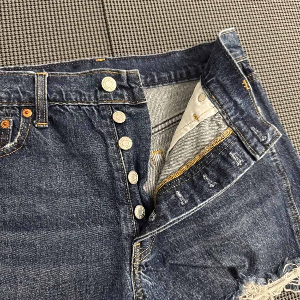 Gap Denim Cheeky Short High Rise Dark Wash Button Fly Frayed Hem Size 27 4R